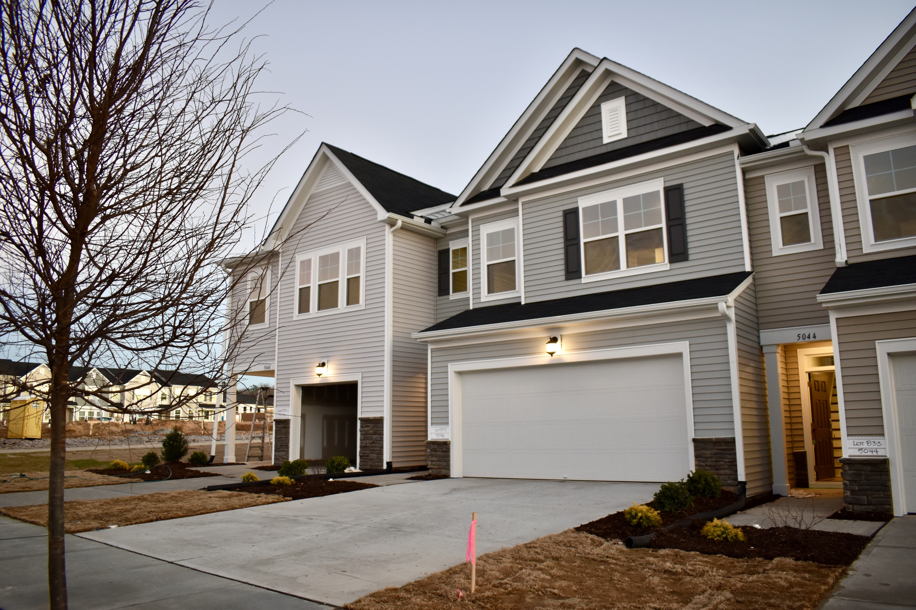 5046 Arkose Drive - 1