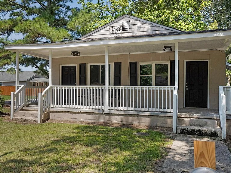 803 Rountree Avenue Southeast